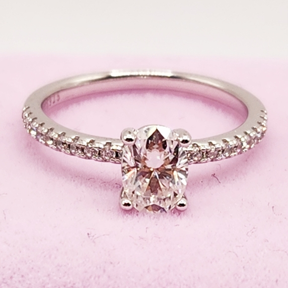 1 Carat Oval Moissanite Band - Picture 2 of 6